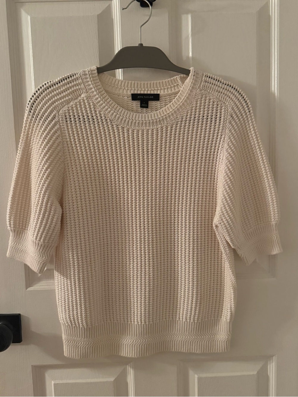 NWOT Ann Taylor Cream Crochet Sweater Small